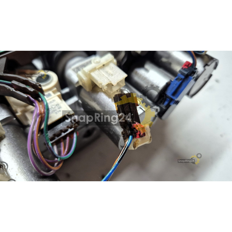 Sterownik hydrauliczny Ford 8F35 zdemontowany z nowej skrzyni JM5P-71236-DC uszkodzony