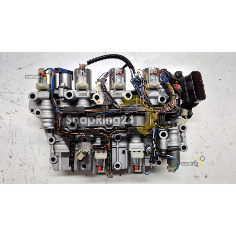 Sterownik hydrauliczny Ford 8F35 zdemontowany z nowej skrzyni JM5P-71236-DC uszkodzony