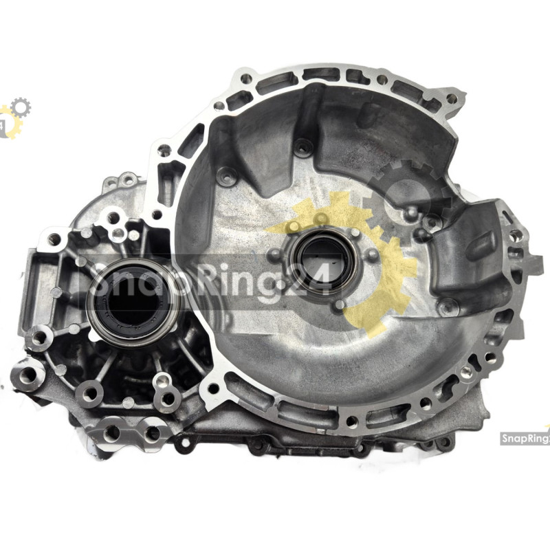 Obudowa przednia FORD 8F35 mały uszczelniacz