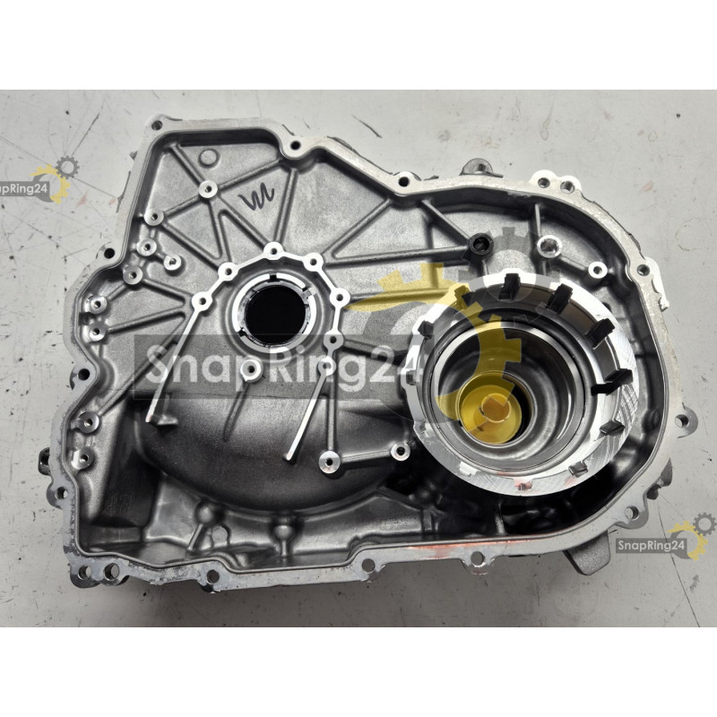 Obudowa przednia FORD 8F35 duży uszczelniacz